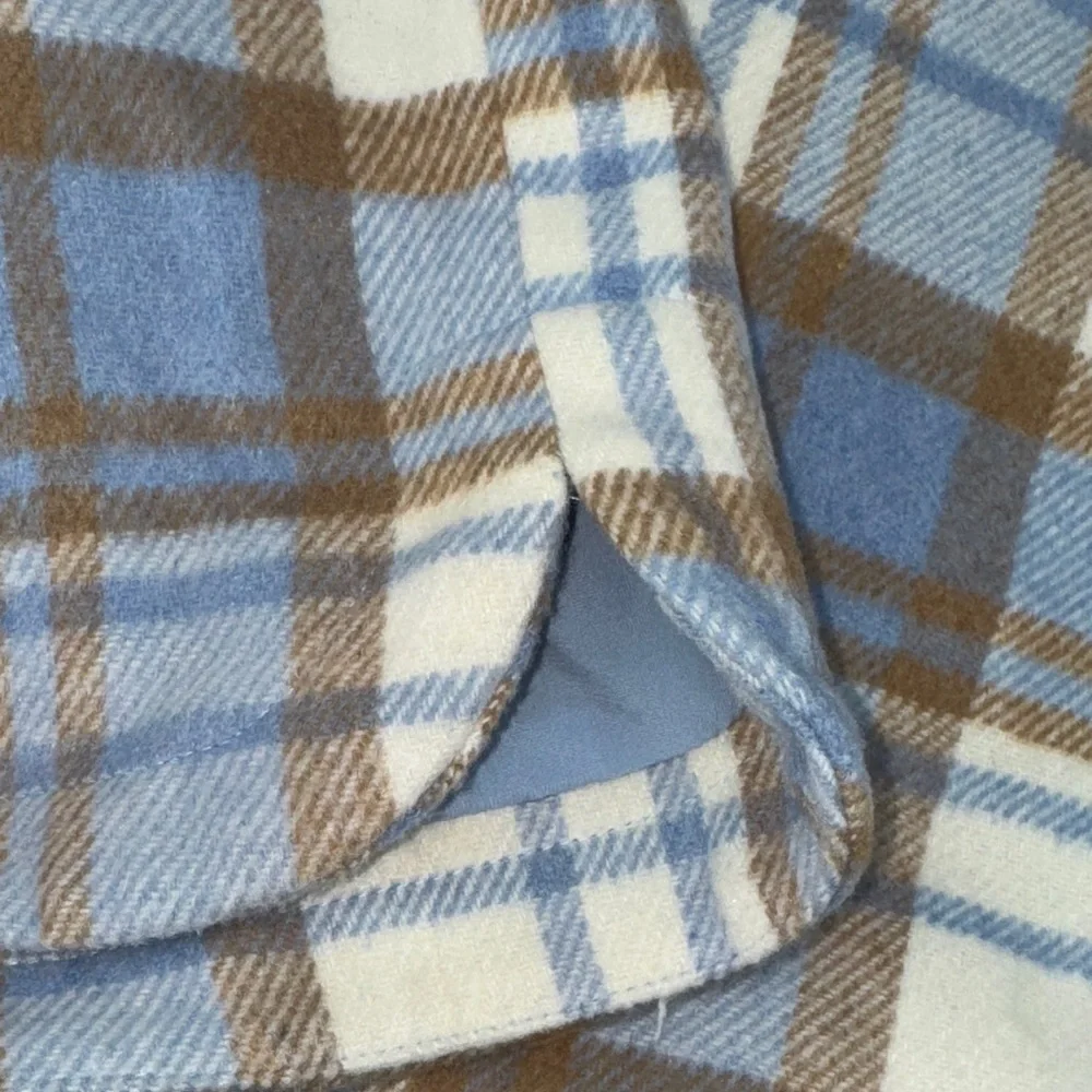 12th Trible blue & tan plaid shacket size small 4 pockets